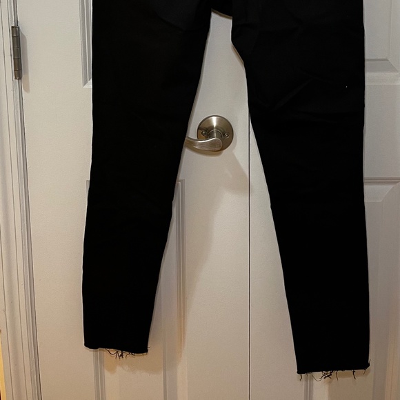 Express Skinny High Rise Skinny Denim Jeans - Black Distressed - Size 6 - Picture 8 of 9